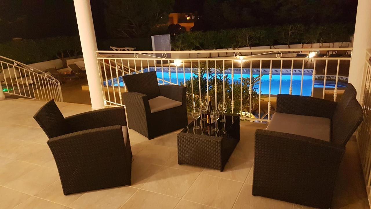 Sunset Villa By Laranjal Rentals Olhos de Αgua Εξωτερικό φωτογραφία