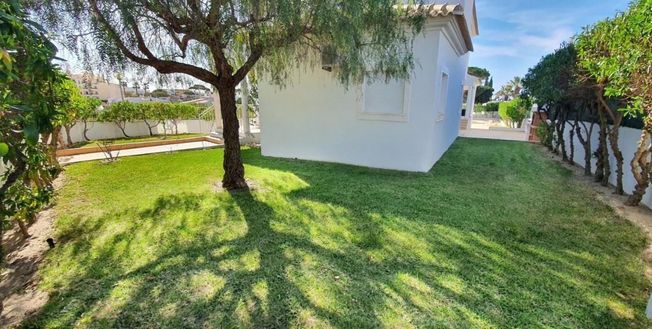 Sunset Villa By Laranjal Rentals Olhos de Αgua Εξωτερικό φωτογραφία