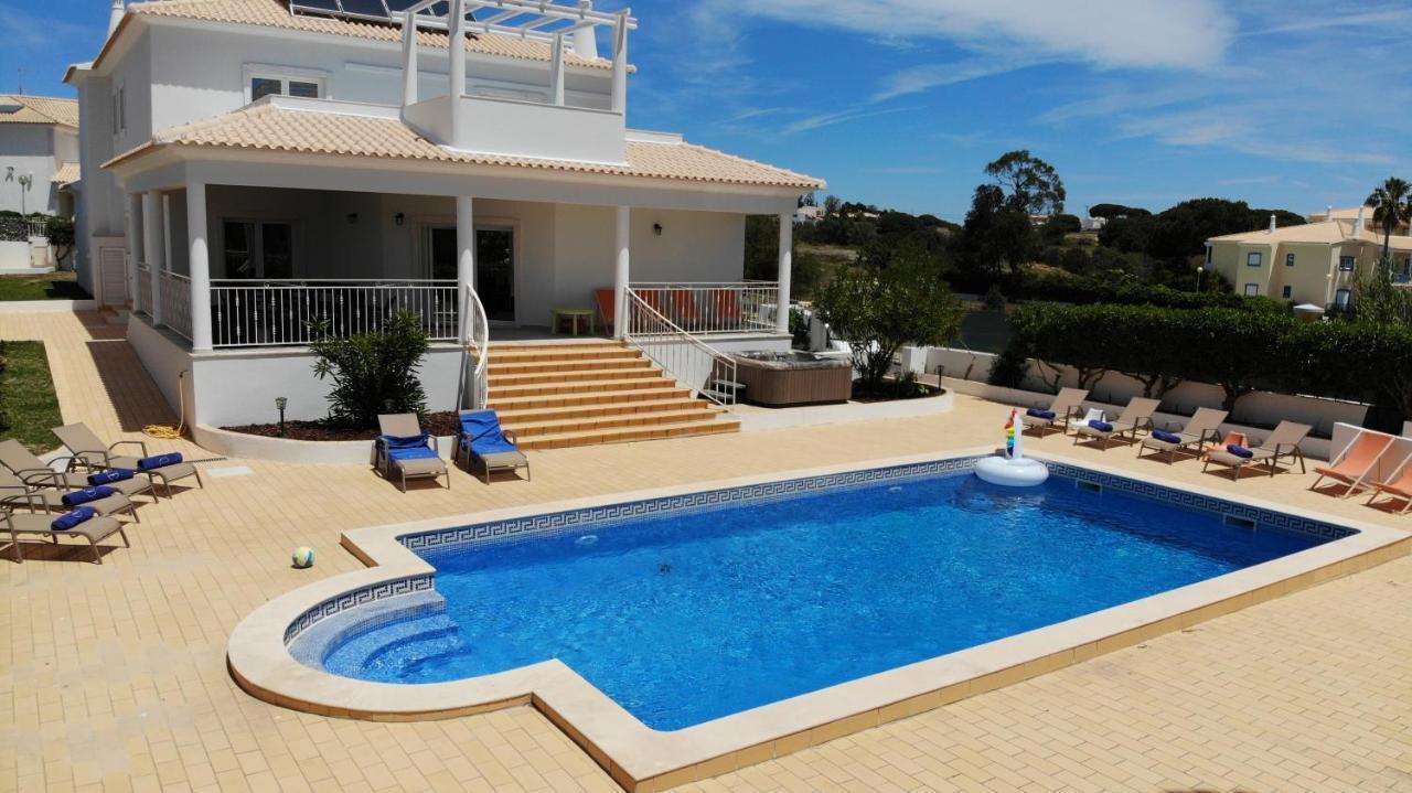 Sunset Villa By Laranjal Rentals Olhos de Αgua Εξωτερικό φωτογραφία